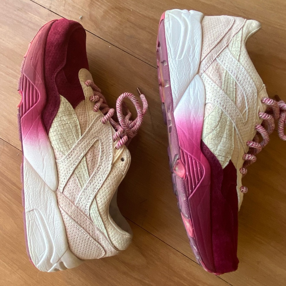 Kith Ronnie Fieg X Puma R698 Sakura